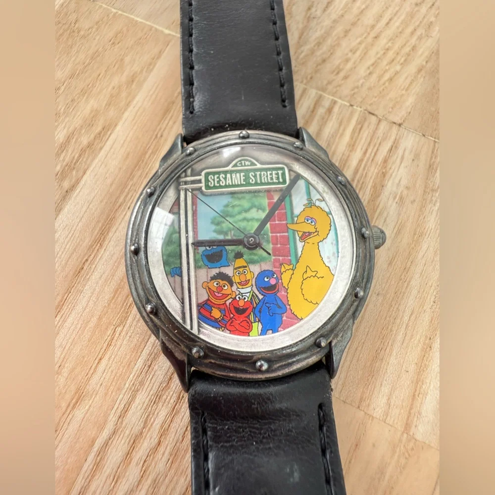 Vintage 90s Sesame Street general store limited edition Fossil watch NEW BATTERY